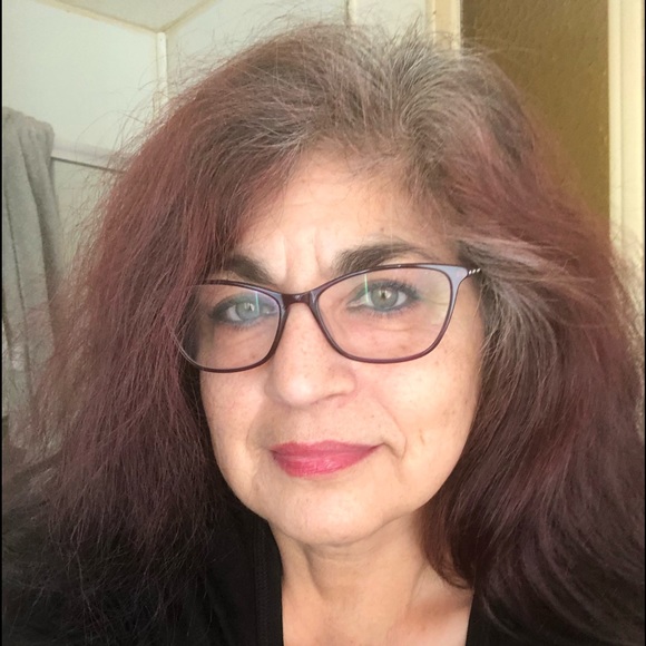 Meet your Posher, Gilda - Picture 1 of 1